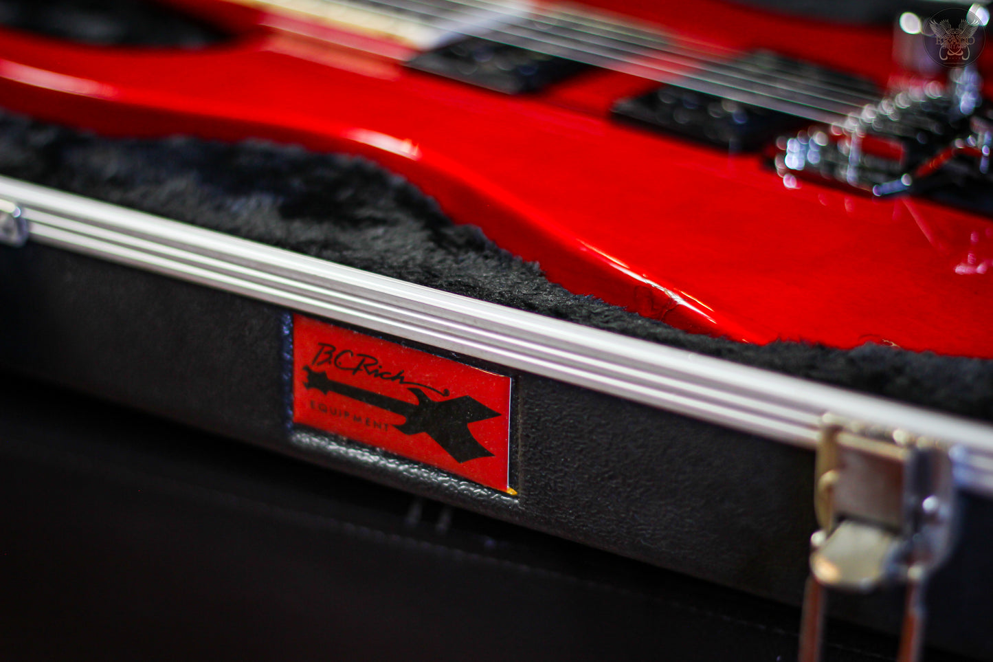 **RARE** 2001 B.C. RICH ASSASIN N.J. NECK THRU w B.C. RICH ORIGINAL HARDCASE MADE IN KOREA (USED)