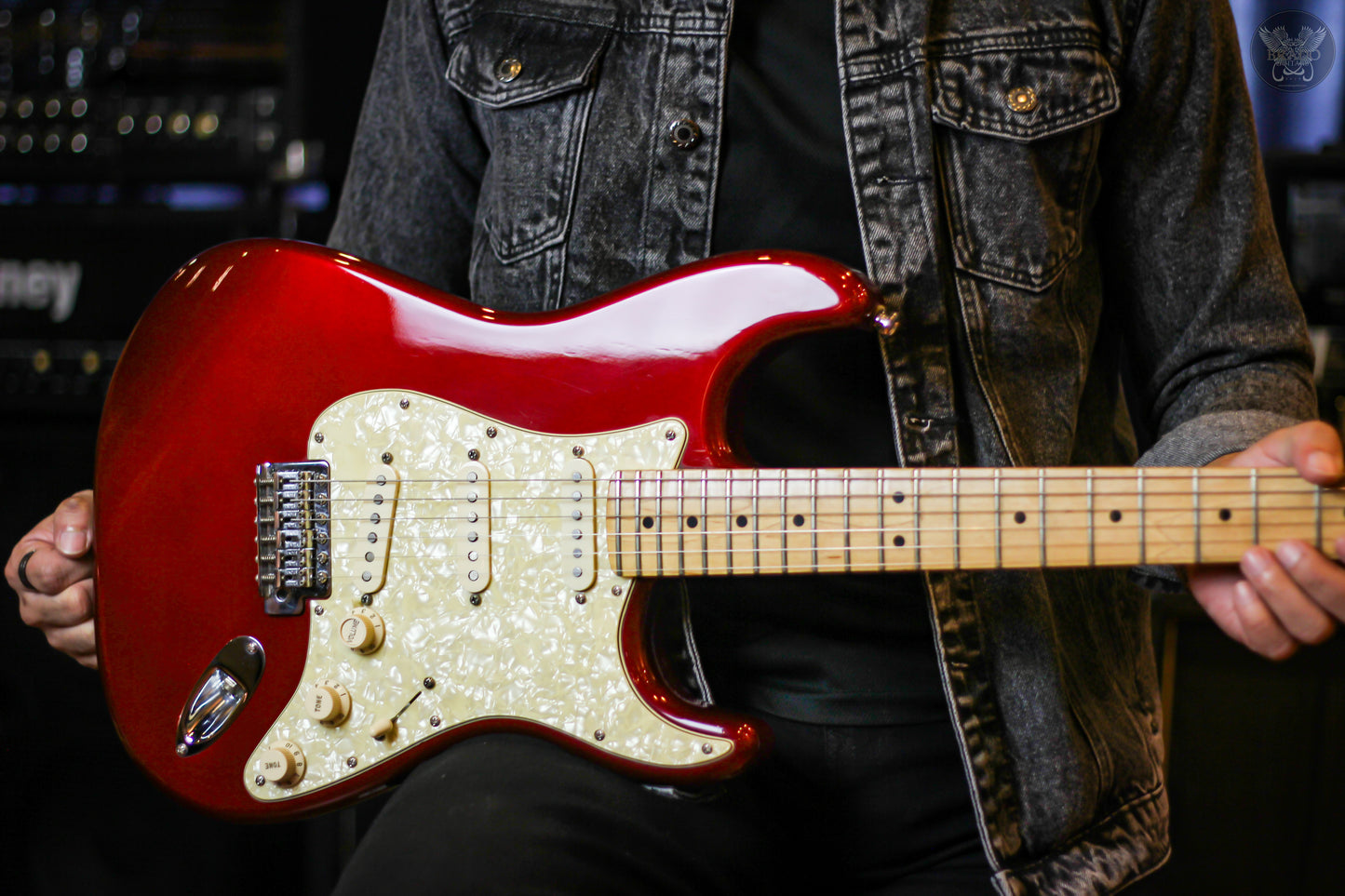 2013 FENDER DELUXE ROADHOUSE™ STRATOCASTER® SSS CANDY APPLE RED MADE IN MEXICO (USED)