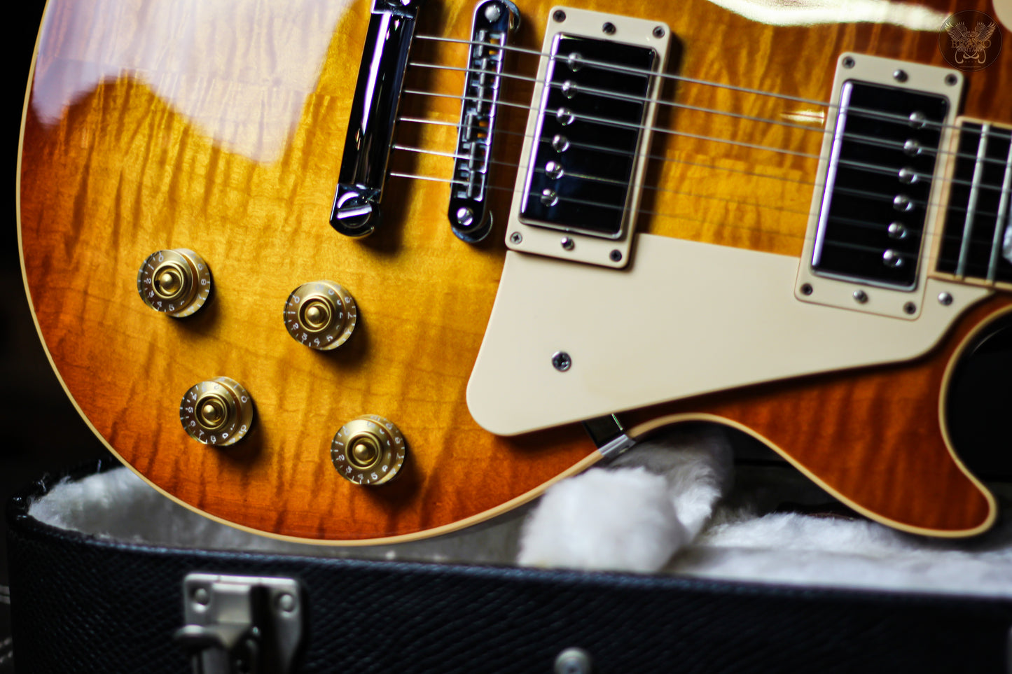 GIBSON 2012 LES PAUL TRADITIONAL PLUS LIGHT BURST w GIBSON OHSC MADE IN USA (MINT)