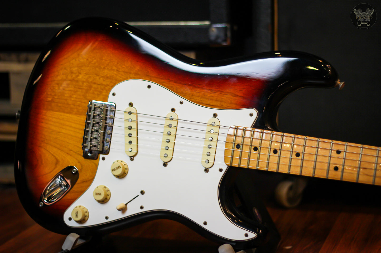2022 FENDER JIMI HENDRIX STRATOCASTER® 3-TONE SUNBURST MADE IN MEXICO (USED)