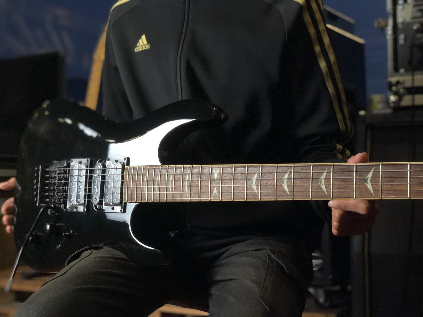 CRAFTSMAN EG95 ELECTRIC GUITAR (MINT)