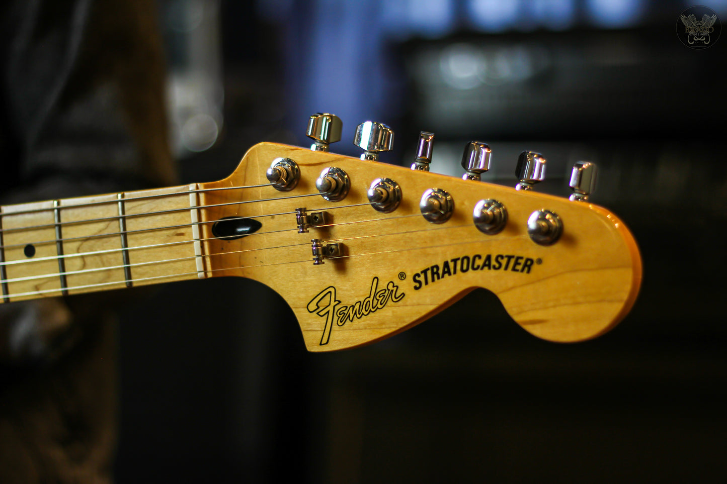 2013 FENDER DELUXE ROADHOUSE™ STRATOCASTER® SSS CANDY APPLE RED MADE IN MEXICO (USED)
