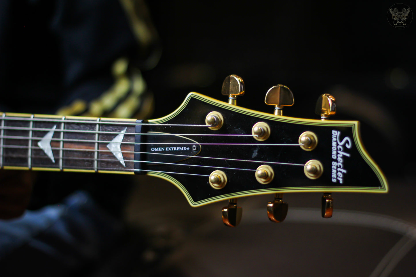 2009 SCHECTER OMEN EXTREME-6 (USED)