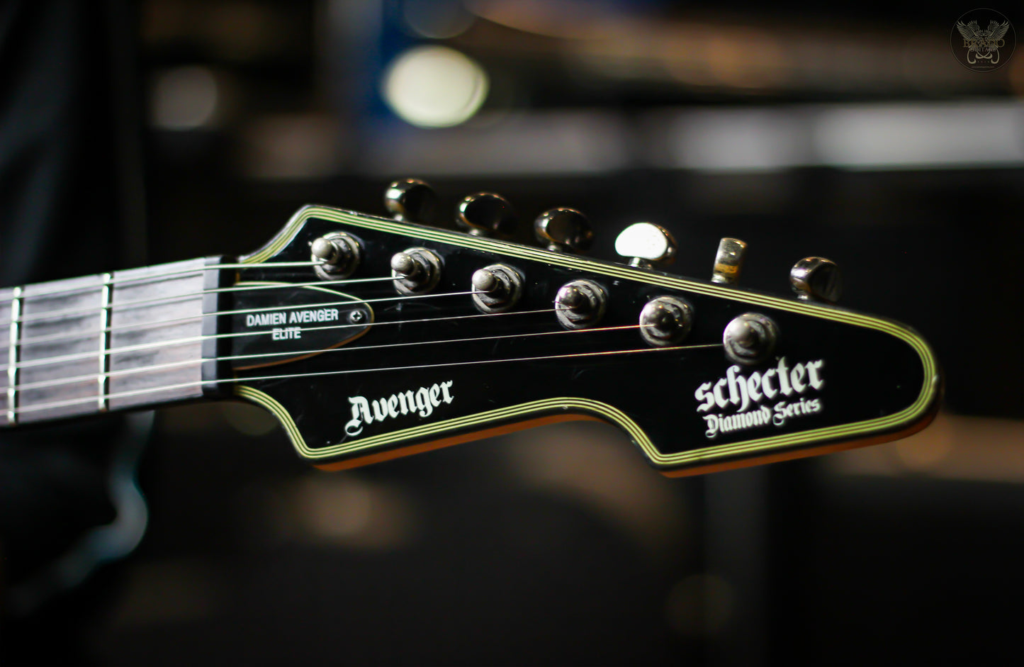 2010 SCHECTER DAMIEN ELITE AVENGER MADE IN KOREA (USED)