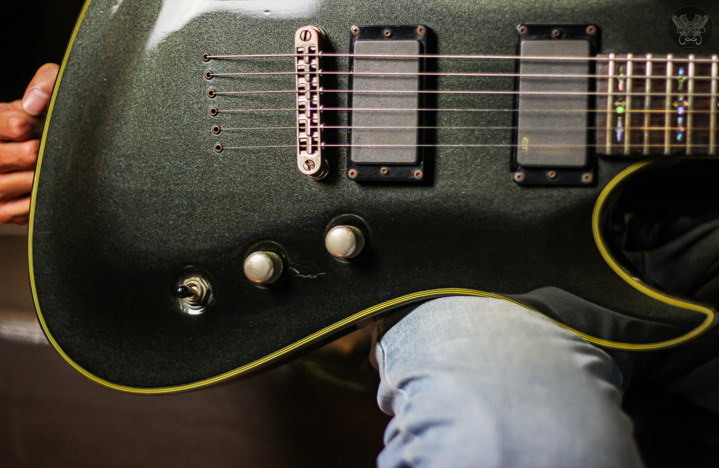 2010 SCHECTER DAMIEN ELITE AVENGER MADE IN KOREA (USED)