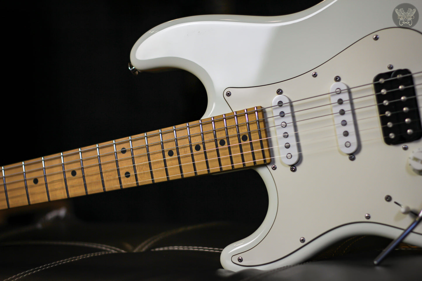 **PRICE DROP!** SUHR CLASSIC PRO HSS LEFTHANDED OLYMPIC WHITE MADE IN USA (MINT)
