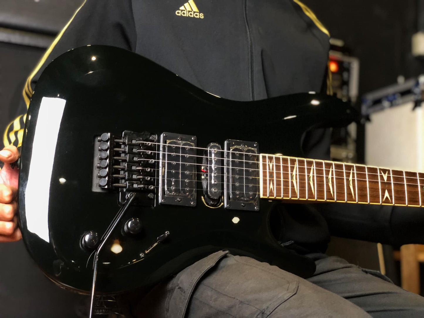 CRAFTSMAN EG95 ELECTRIC GUITAR (MINT)