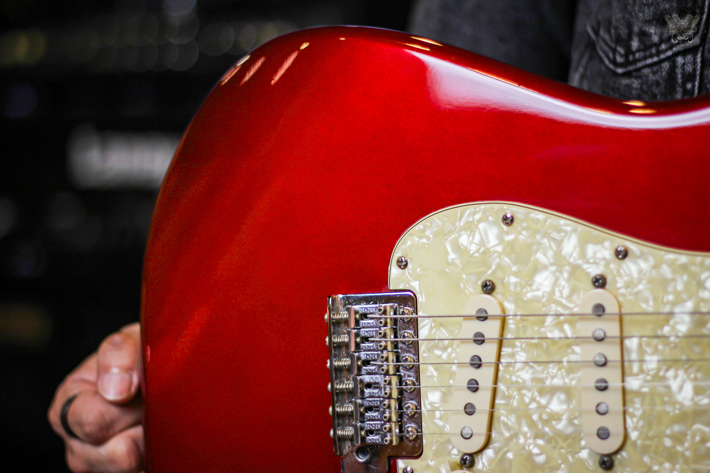2013 FENDER DELUXE ROADHOUSE™ STRATOCASTER® SSS CANDY APPLE RED MADE IN MEXICO (USED)