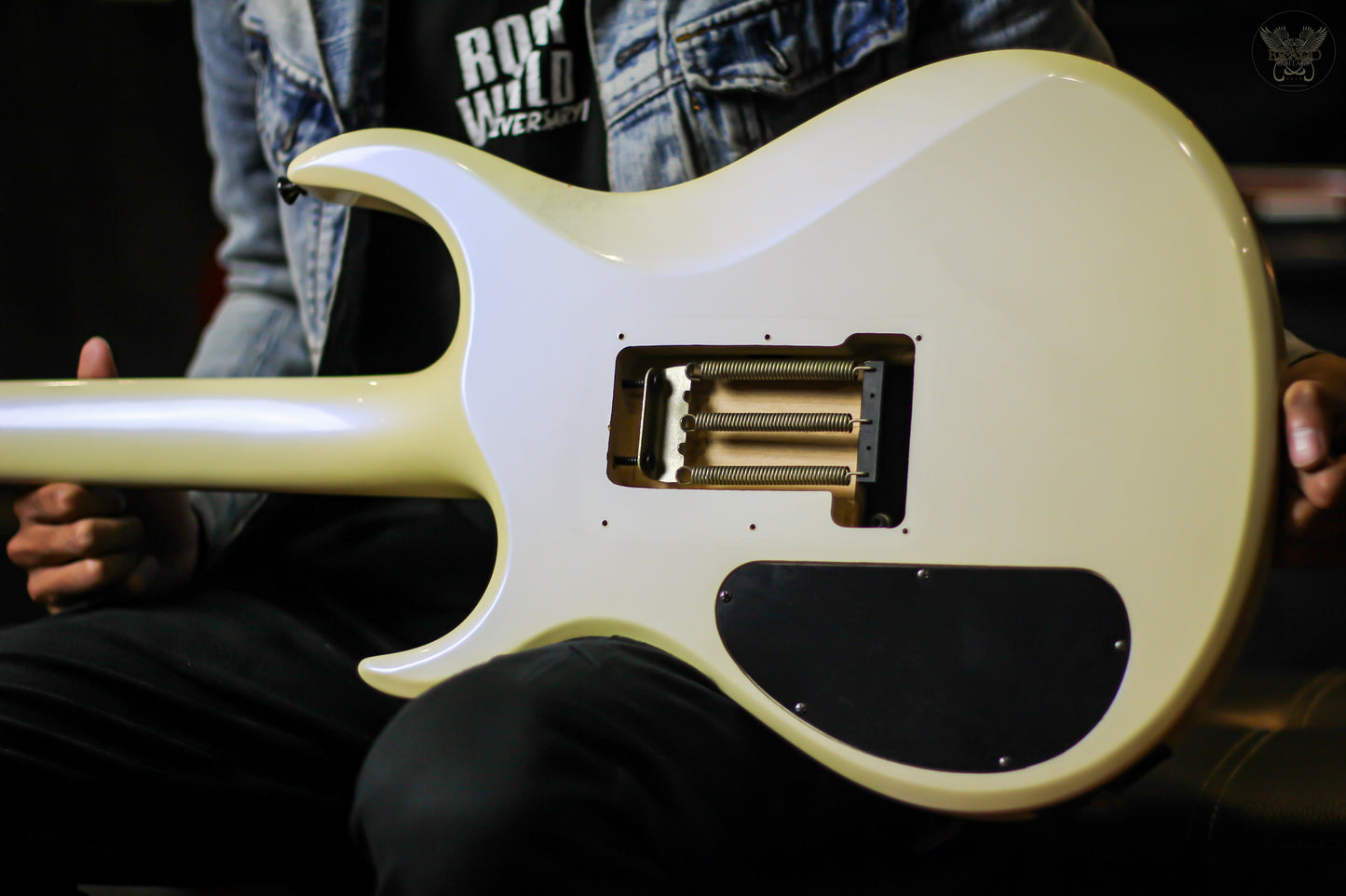 **RARE** 1992 CARVIN DC135C PEARL WHITE w CARVIN OHSC HC10 MADE IN USA