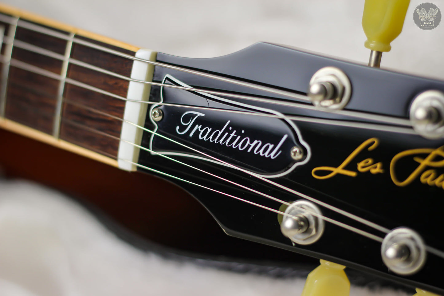 GIBSON 2010 LES PAUL TRADITIONAL PLUS HONEY BURST w GIBSON OHSC MADE IN USA (MINT)