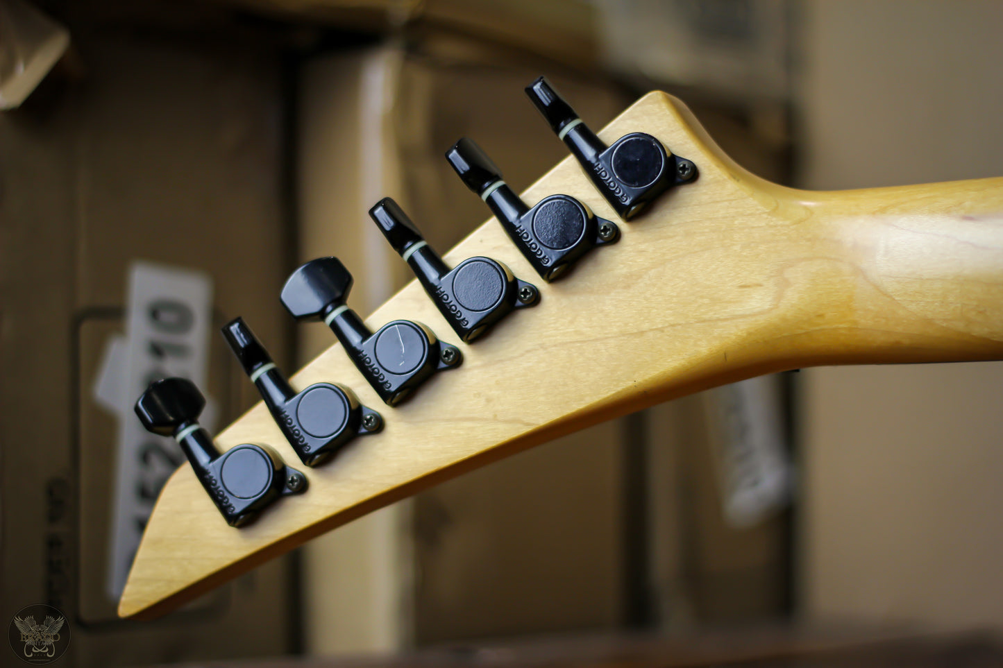 *RARE* 1987-89 FERNANDES STJ-48 LIMITED EDITION LAWSUIT HEADSTOCK MADE IN JAPAN (USED)