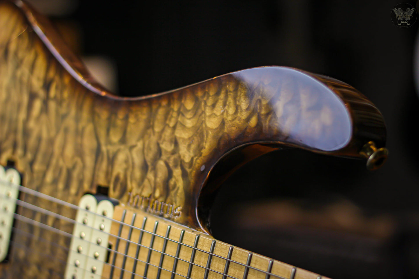 2014 TARTARUS SATURN 6 w TARTARUS HARDCASE HANDCRAFTED IN MALAYSIA (USED)