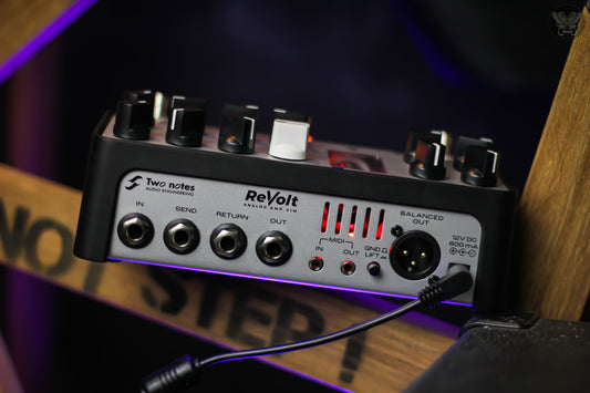 TWO NOTES REVOLT GUITAR ANALOG AMP SIM/GUITAR PREAMP (SHOWROOM UNIT-NEW)