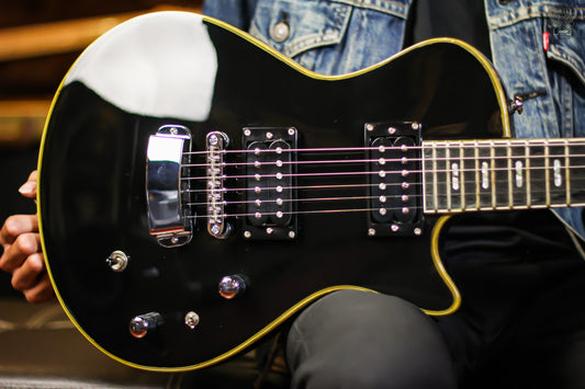 HAGSTROM ULTRA SWEDE BLACK GLOSS (NEW)