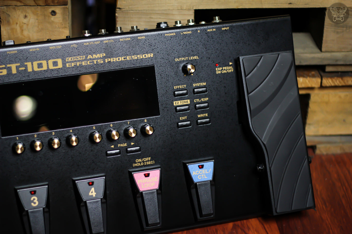 BOSS GT-100 GUITAR MULTIEFFECT PROCESSOR (USED)