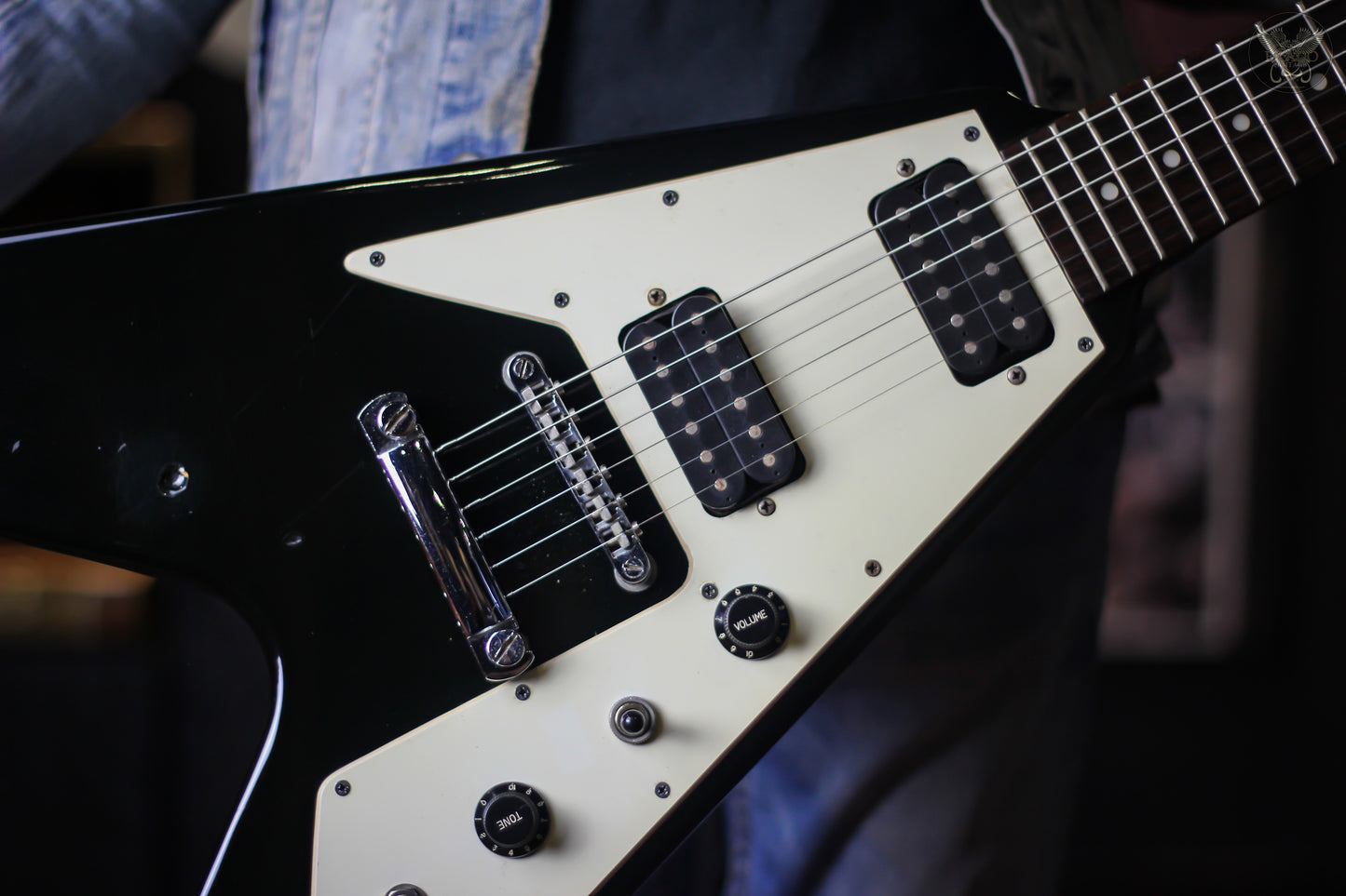2000 EPIPHONE FLYING V EBONY MADE IN KOREA (USED)
