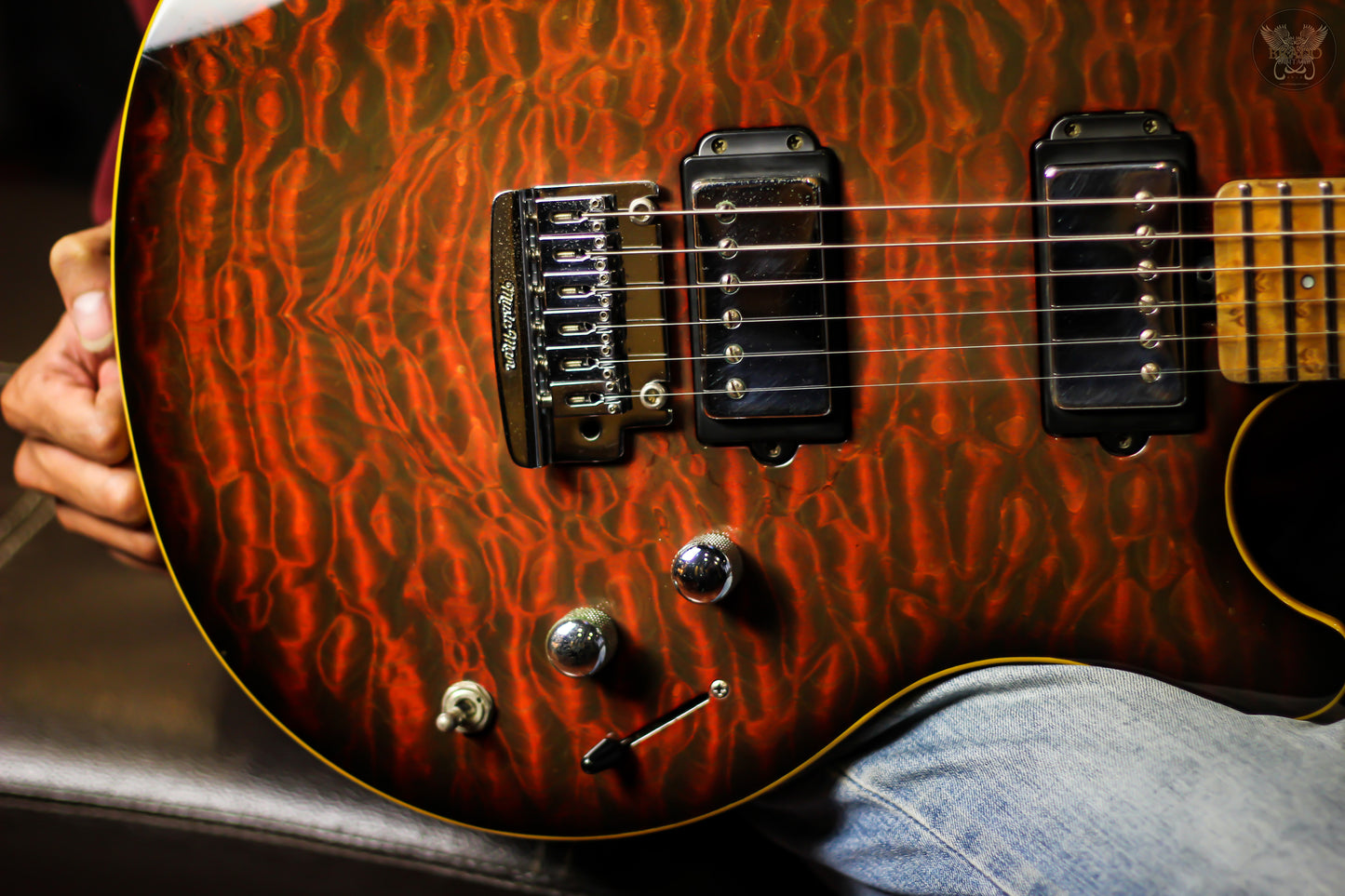 2009 ERNIE BALL MUSIC MAN 25TH ANNIVERSARY VENETIAN REDBURST w EBMM MOLDED HARDCASE MADE IN USA (USED)