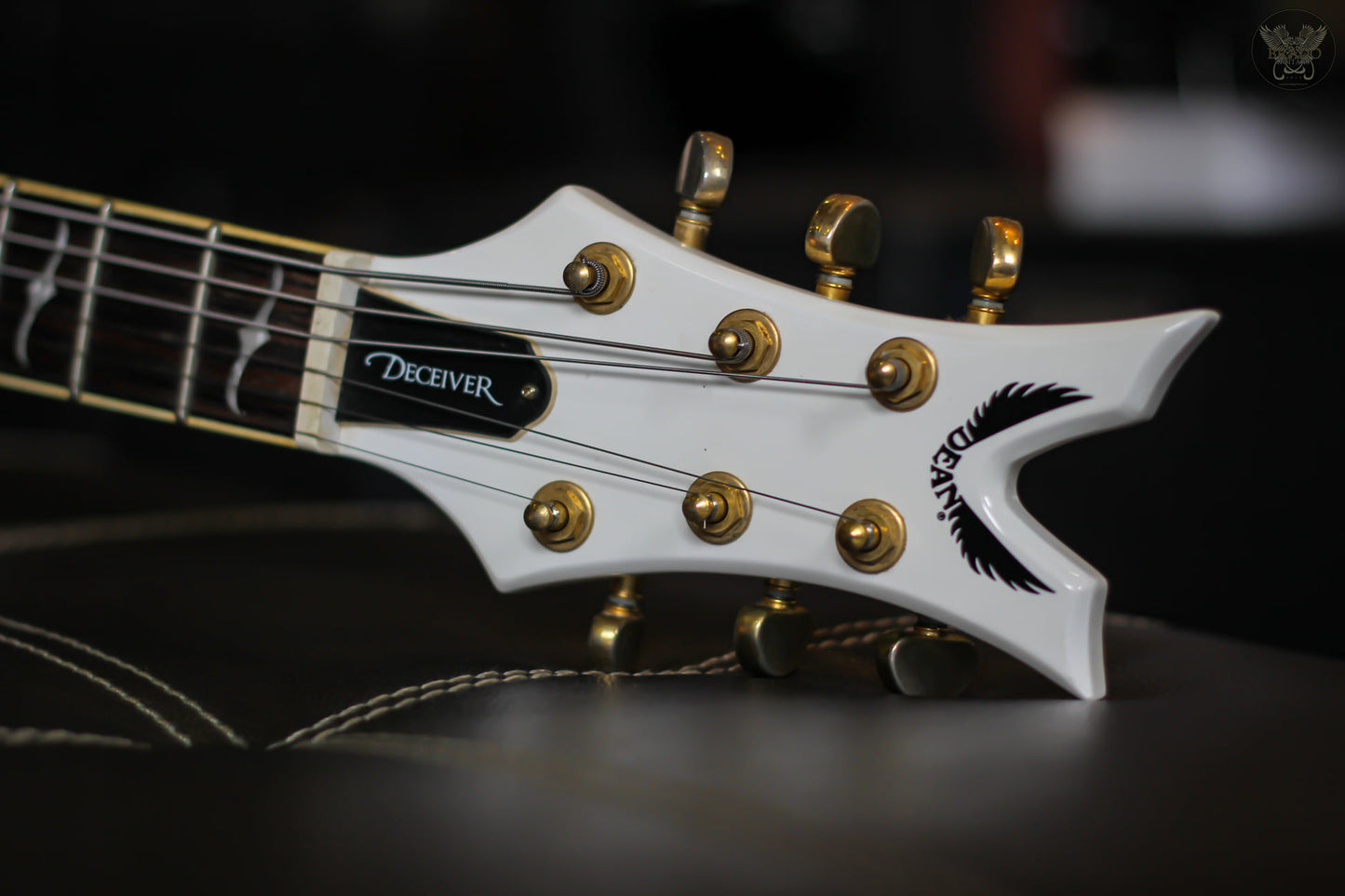 DEAN DECEIVER CLASSIC WHITE MADE IN KOREA (USED)