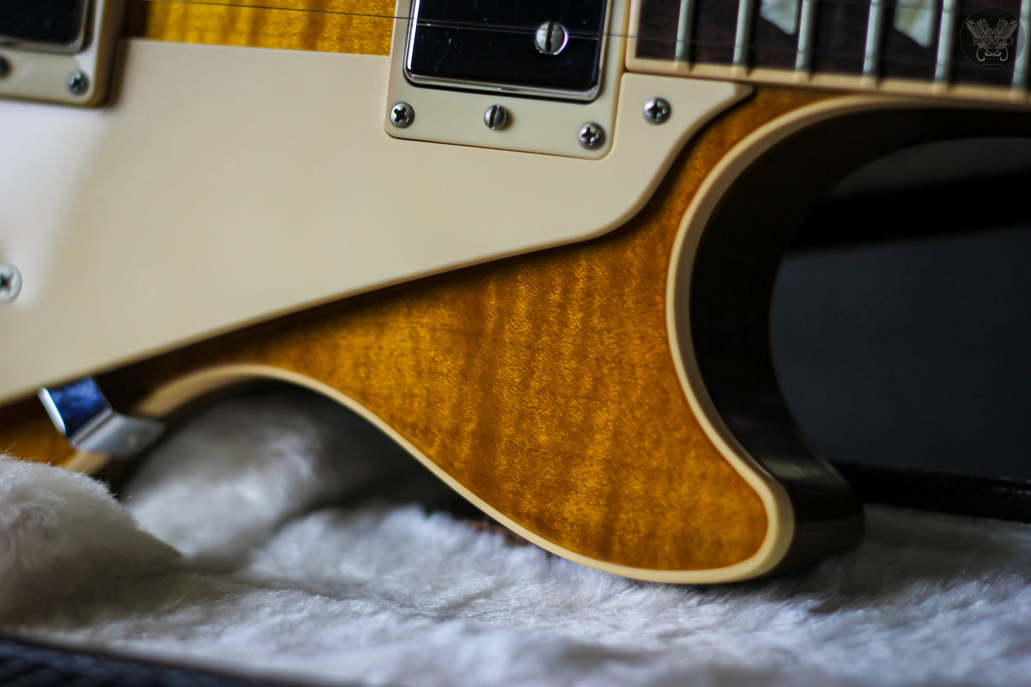 GIBSON 2010 LES PAUL TRADITIONAL PLUS HONEY BURST w GIBSON OHSC MADE IN USA (MINT)