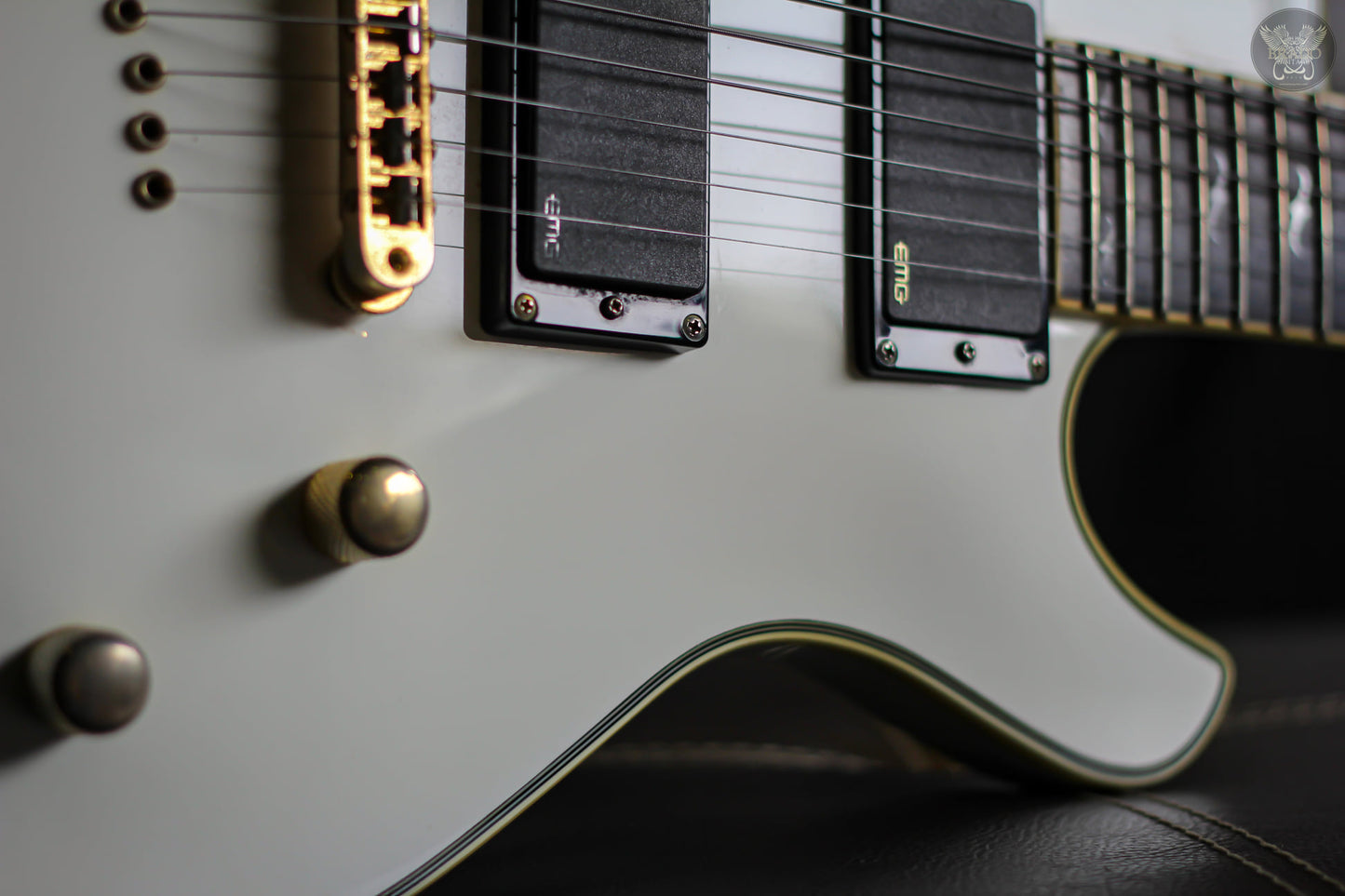 DEAN DECEIVER CLASSIC WHITE MADE IN KOREA (USED)