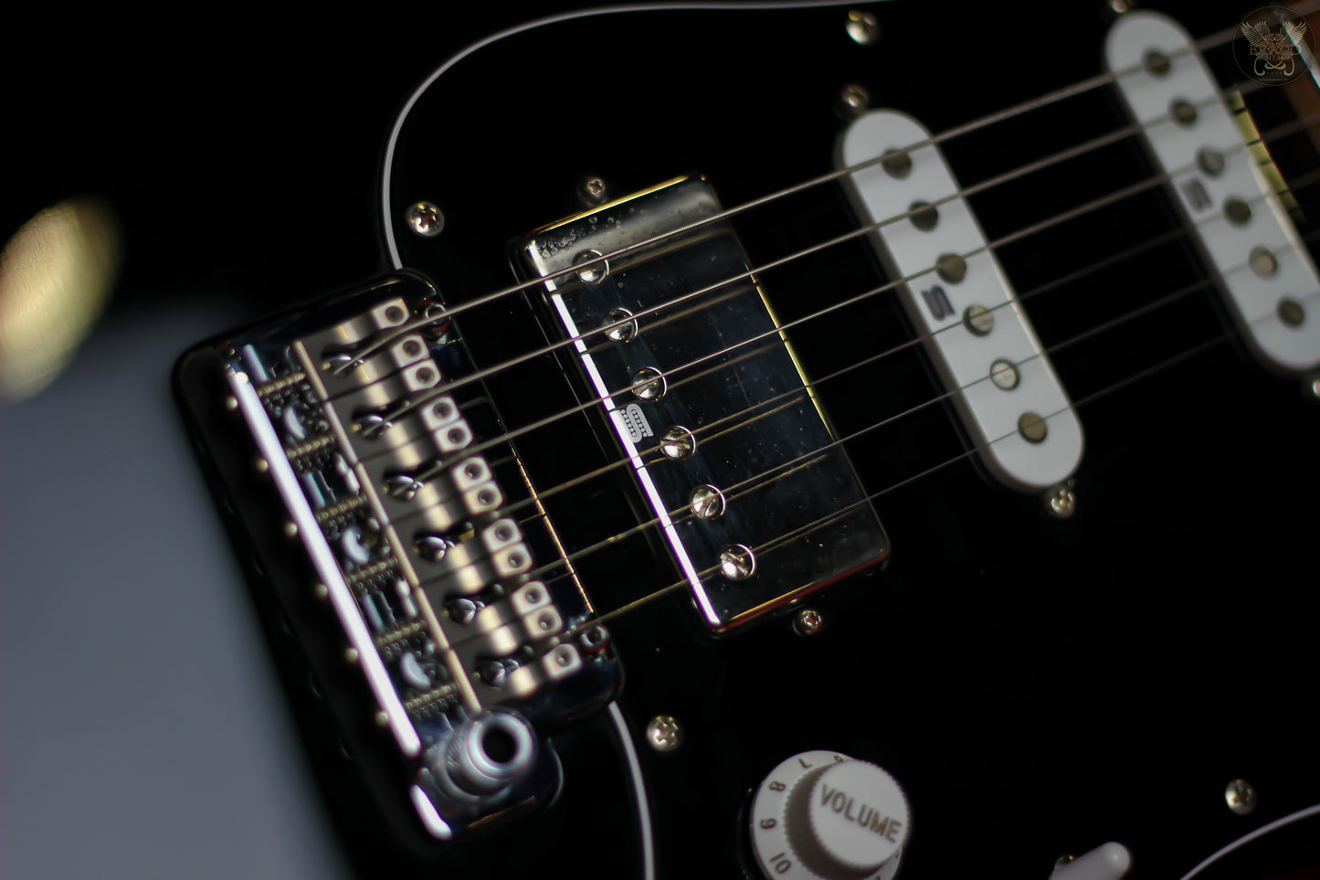 2021 IBANEZ PRESTIGE AZ2204B BLACK w OHCS MADE IN JAPAN (MINT)