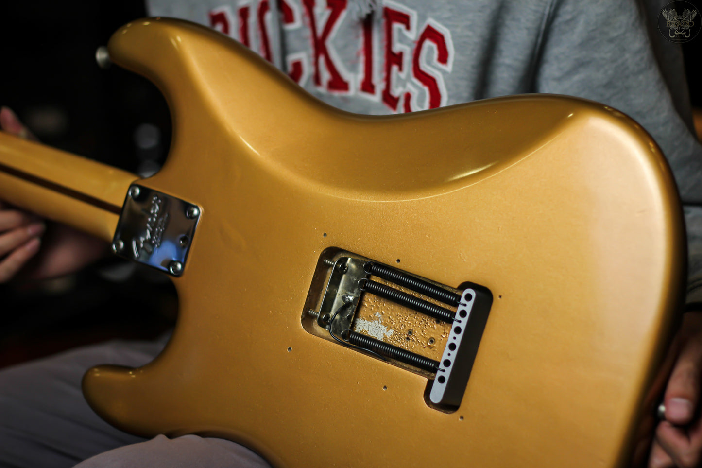 2009 FENDER AMERICAN STANDARD STRATOCASTER HSS FIREMIST GOLD w FENDER SKB HARDCASE MADE IN USA (USED)