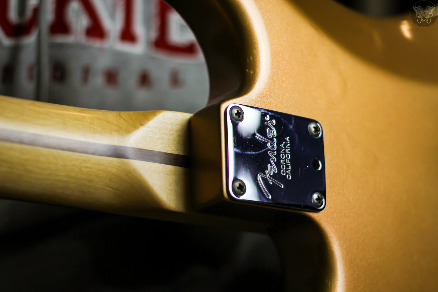 2009 FENDER AMERICAN STANDARD STRATOCASTER HSS FIREMIST GOLD w FENDER SKB HARDCASE MADE IN USA (USED)