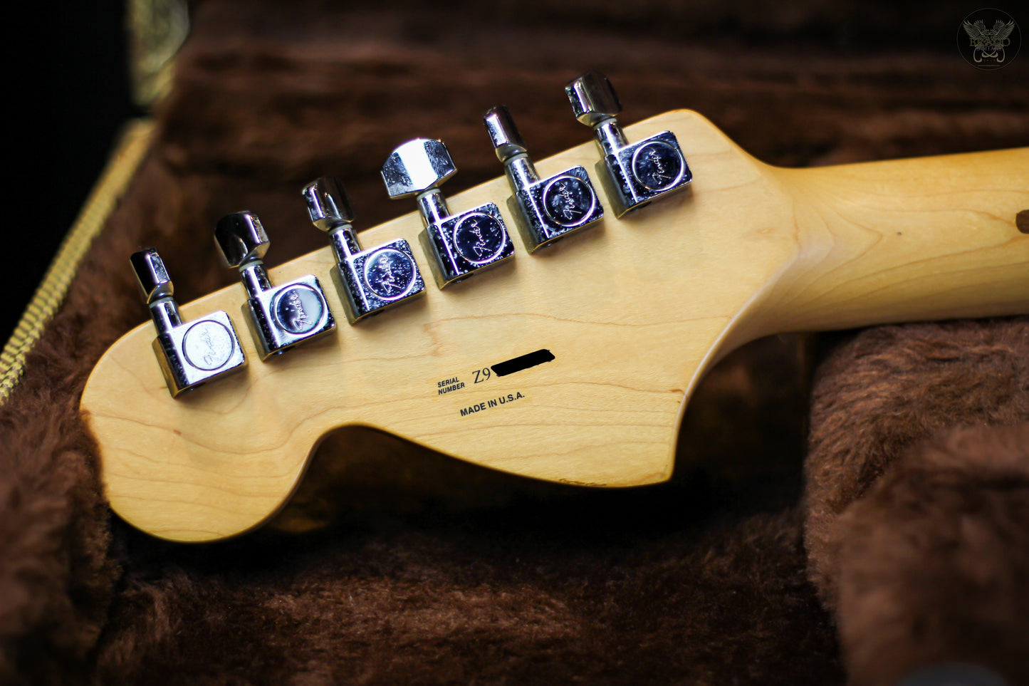 FENDER AMERICAN SPECIAL STRATOCASTER 2 TONE SUNBURST (USED)