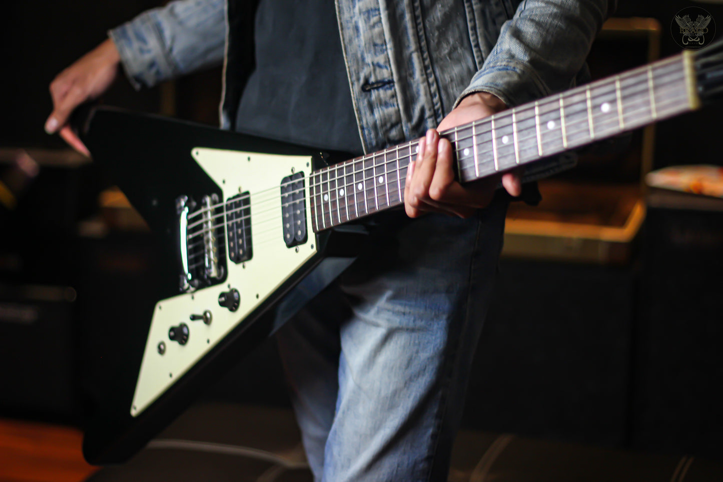 2000 EPIPHONE FLYING V EBONY MADE IN KOREA (USED)