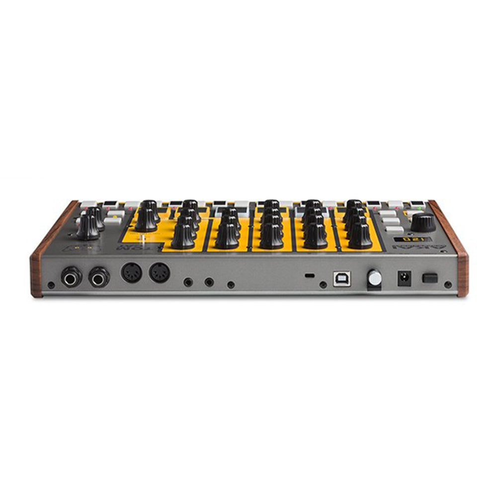 Akai Tom Cat Analog Drum Machine With Built-in Percussion Voices