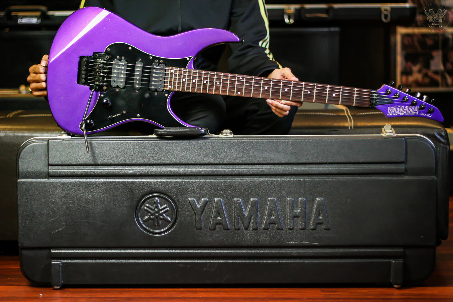 **RARE** 91-93 YAMAHA YG-621 (LET IT ROCK) PURPLE METALLIC w YAMAHA ORIGINAL HARDCASE (USED)