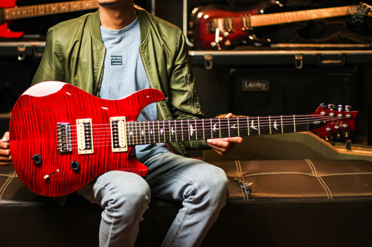 PRS SE SVN 7 STRING BLACK CHERRY w PRS BAG MADE IN KOREA (USED)