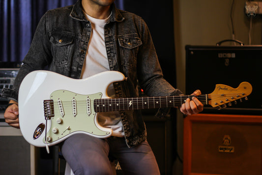 FENDER JAPAN SHAM KAMIKAZE SIGNATURE REVERSE HEADSTOCK STRATOCASTER MADE IN JAPAN (MINT)