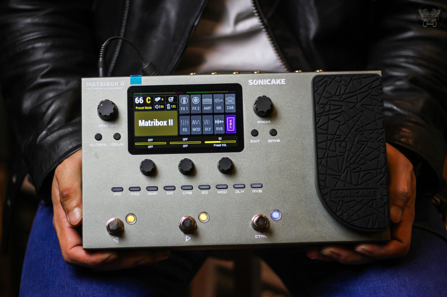 SONICAKE QME-100 MATRIBOX II MULTIEFFECTS PROCESSER/ MODELLER (NEW)