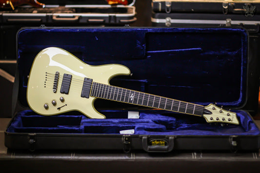 SCHECTER BLACKJACK ATX C-7 AGED WHITE w SCHECTER HARDCASE MADE IN KOREA (USED)