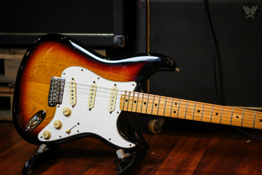 2022 FENDER JIMI HENDRIX STRATOCASTER® 3-TONE SUNBURST MADE IN MEXICO (USED)