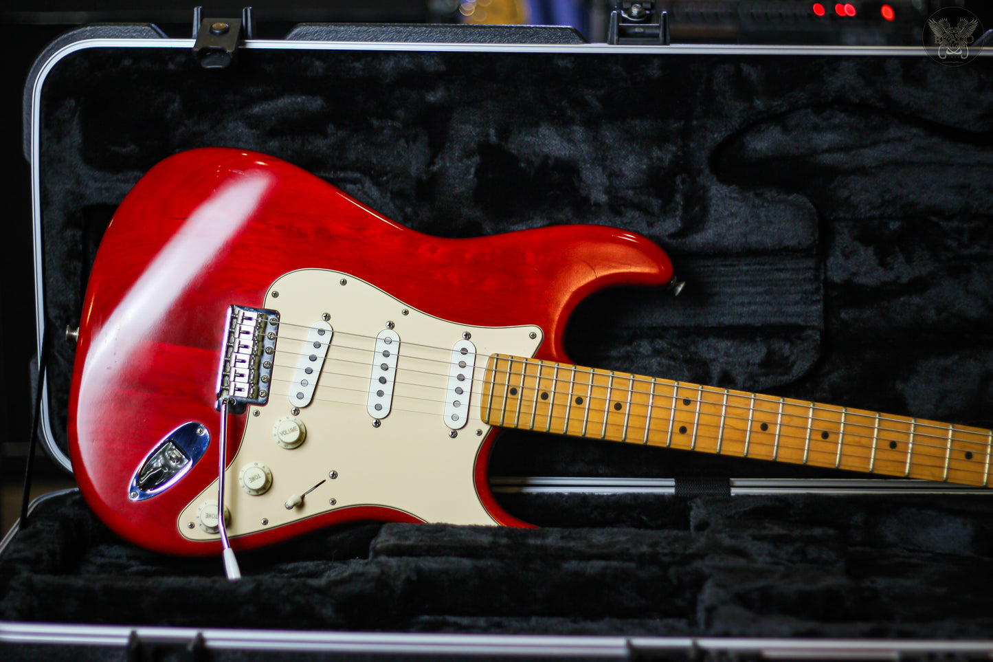 2003 FENDER HIGHWAY ONE™ STRATOCASTER® MAPLE FINGERBOARD CRIMSON RED TRANSPARENT MADE IN USA (USED)