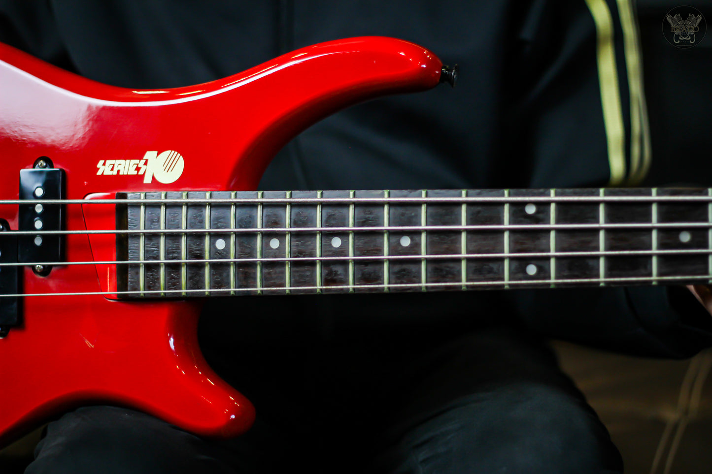 **RARE** 90's BENTLY SERIES 10 P-BASS RED MADE IN KOREA (USED)