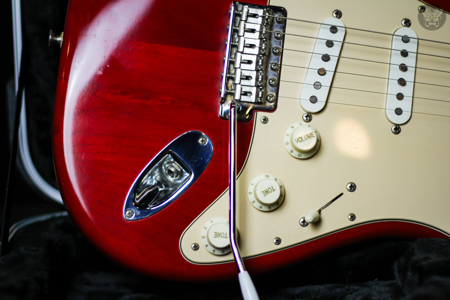 2003 FENDER HIGHWAY ONE™ STRATOCASTER® MAPLE FINGERBOARD CRIMSON RED TRANSPARENT MADE IN USA (USED)