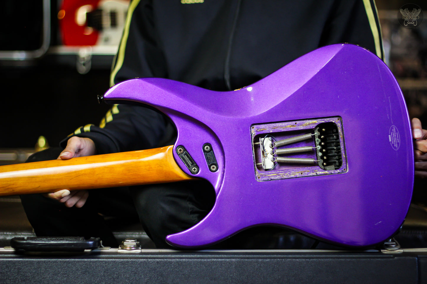 **RARE** 91-93 YAMAHA YG-621 (LET IT ROCK) PURPLE METALLIC w YAMAHA ORIGINAL HARDCASE (USED)