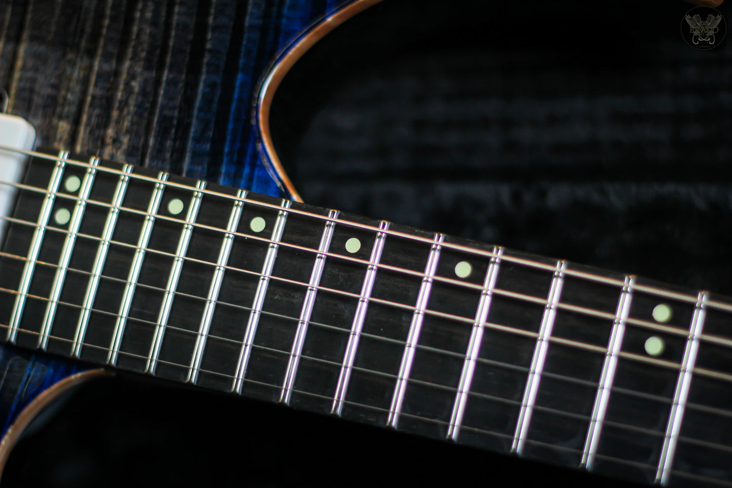 **RARE** CHARLES CILIA CGA6 CUSTOM HANDCRAFTED BY CHARLES CILIA w SKB HARDCASE HANDCRAFTED IN AUSTRALIA (MINT)
