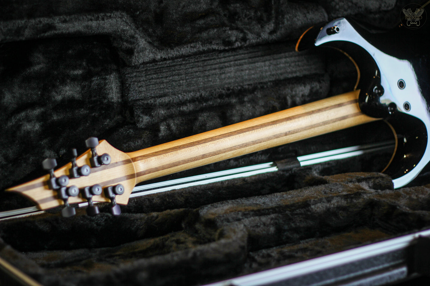 **RARE** CHARLES CILIA CGA6 CUSTOM HANDCRAFTED BY CHARLES CILIA w SKB HARDCASE HANDCRAFTED IN AUSTRALIA (MINT)