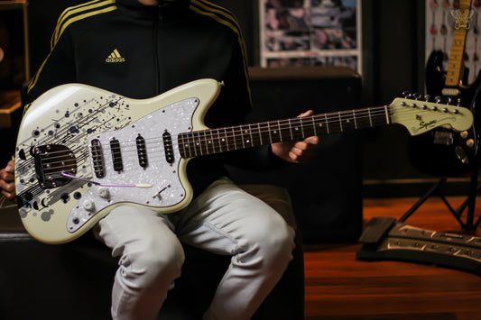 SQUIER SCANDAL MAMI JAZZMASTER SIGNATURE GUITAR (USED)