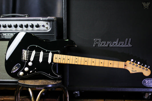 1993/94 FENDER STRATOCASTER ST-43 STANDARD SERIES MADE IN JAPAN (USED)