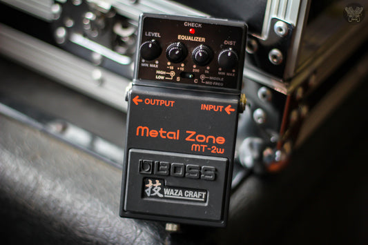 BOSS MT-2W WAZA CRAFT METAL ZONE DISTORTION PEDAL MADE IN JAPAN (USED)